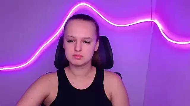 Aurora_White from StripChat is Freechat