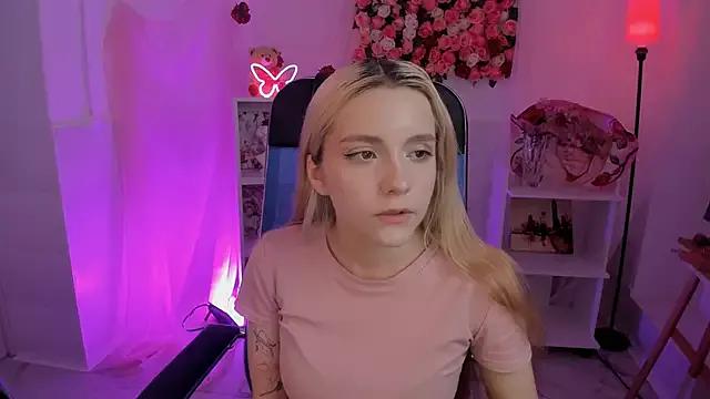 AuroraWrenfield from StripChat is Freechat