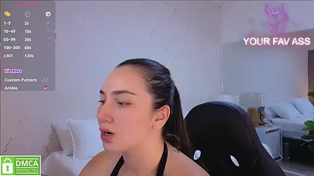 ava_blue from StripChat