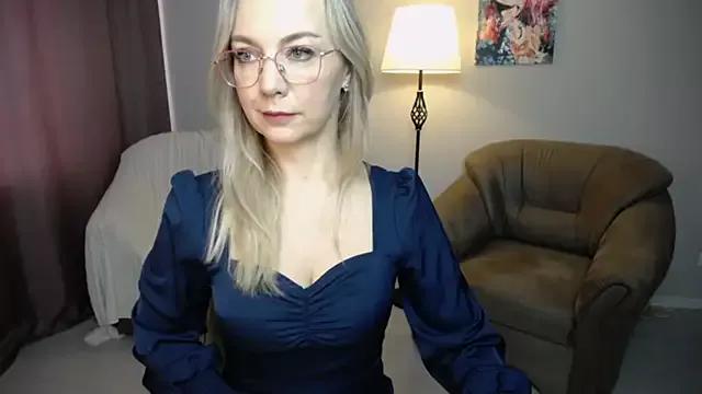 Ava_Elior from StripChat