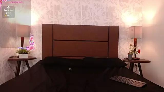 Ava_Raye from StripChat