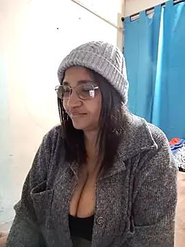 Avannay from StripChat