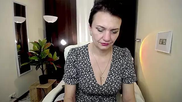 AvaSaturnian from StripChat