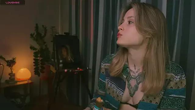 aviva_faith from StripChat