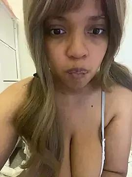 AwkwardJasminee from StripChat