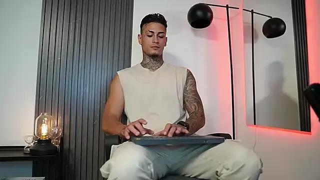 AxelVilla_ from StripChat is Freechat