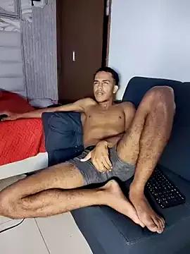 Axton_Vera1 webcams show profile image 