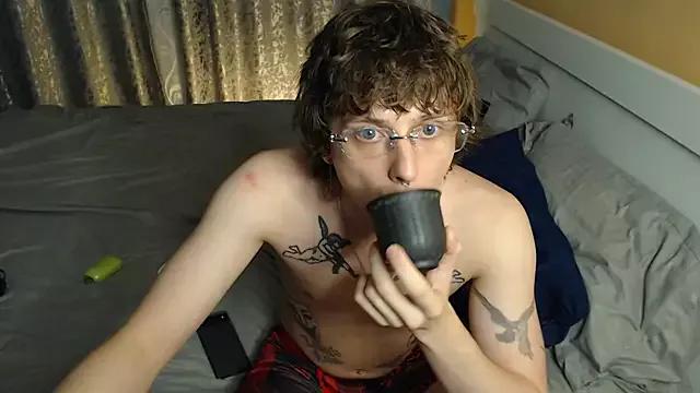 axxxturel from StripChat