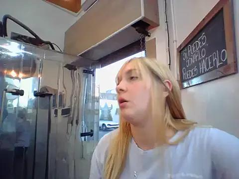 Photos of ayebran from StripChat is Freechat