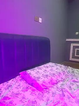 AyianaAsher from StripChat is Freechat