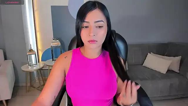 AyshelBrown from StripChat is Freechat