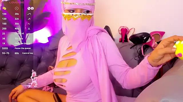 azahara_faraah from StripChat
