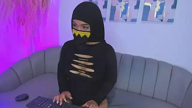 Aziza_hadi webcams show profile image 