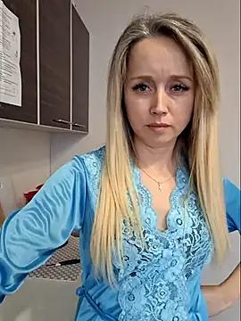 b_l_o_n_d_i_n_k_a from StripChat