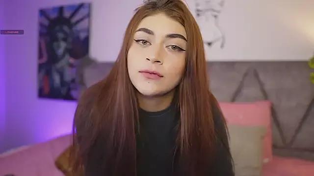 Discover our girls online shows and discover the company of countless livestreamers, with stunning shapes, sex toys and more.
