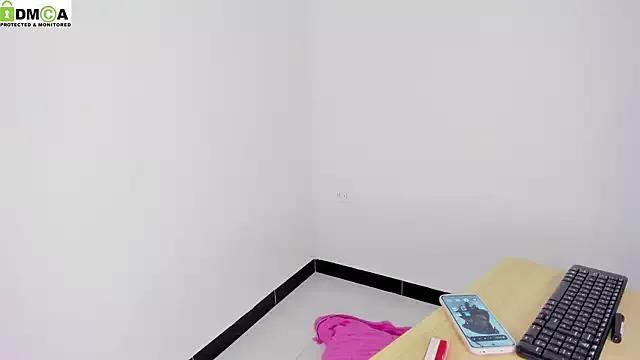 baby_alee from StripChat
