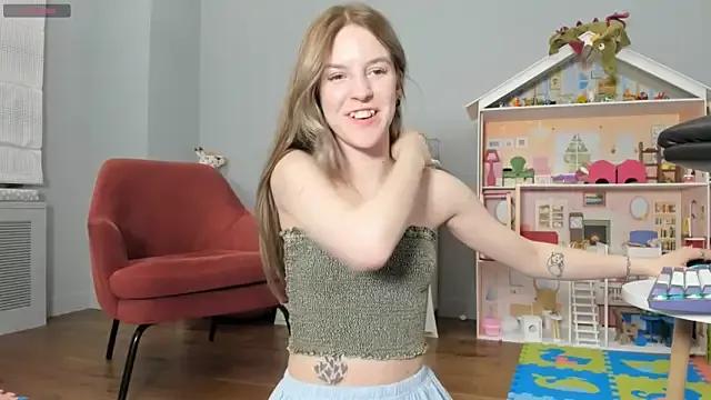 Baby_dolllly from StripChat