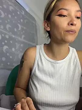 baby_lizy from StripChat is Freechat