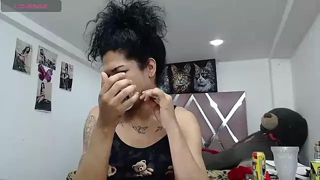 baby_pretty_veneno from StripChat is Freechat