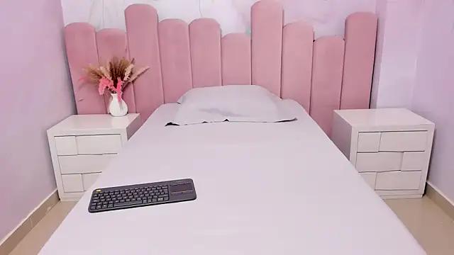 BabyAbril18 from StripChat