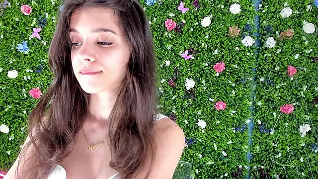 BabyAylin from StripChat