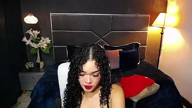 babybombomm18 from StripChat