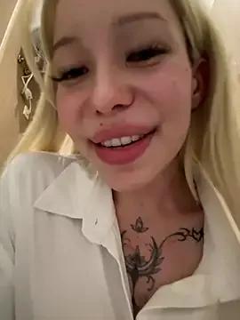 babydolll from StripChat is Freechat