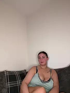 BabyElss from StripChat