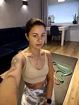 BabyFaceMia from StripChat
