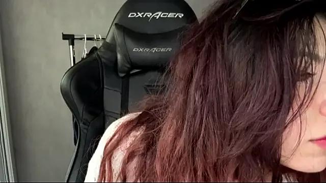 BabyJune from StripChat