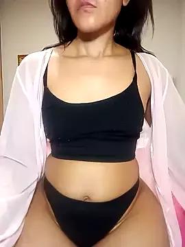 BabySweetDee from StripChat