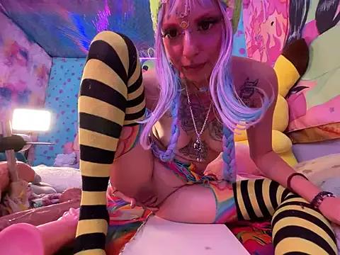 BABYUNICORN from StripChat