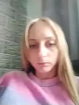 babyXlove from StripChat