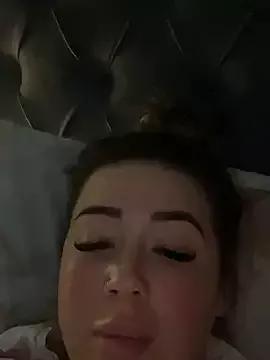 BadBitchClaudia from StripChat