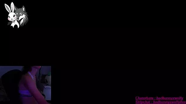 BadBunnyXWolfyLive from StripChat