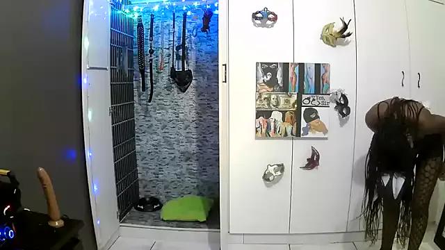 BaDSubMiss from StripChat is Freechat