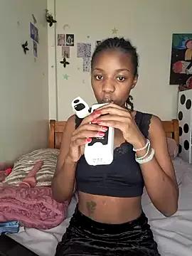 Bambii100 from StripChat