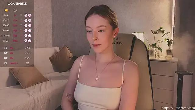 bambintone from StripChat