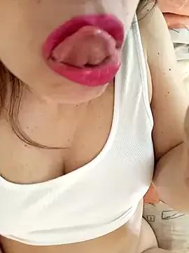 bambolina_sexy1985 from StripChat
