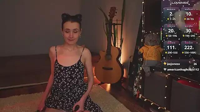 bananya_kitty from StripChat