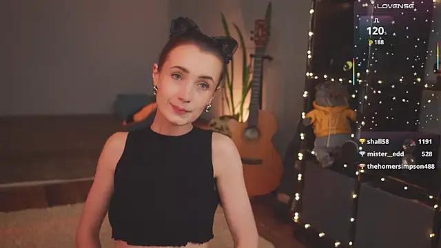 bananya_kitty from StripChat