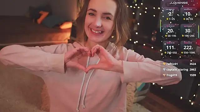 Discover our girls online shows and discover the company of countless livestreamers, with stunning shapes, sex toys and more.