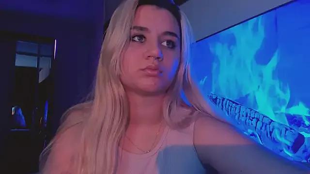 BarbaraSiren from StripChat is Freechat