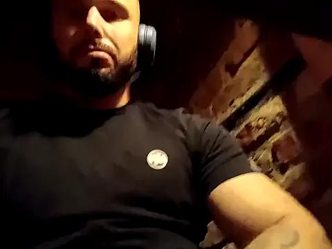 Barber33zk from StripChat