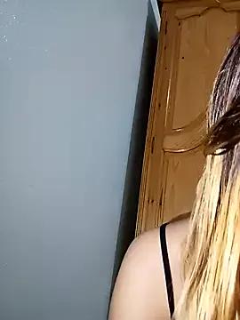barbieelove from StripChat is Freechat