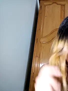 barbieelove from StripChat