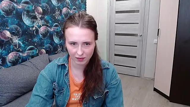 BarbiePieer from StripChat