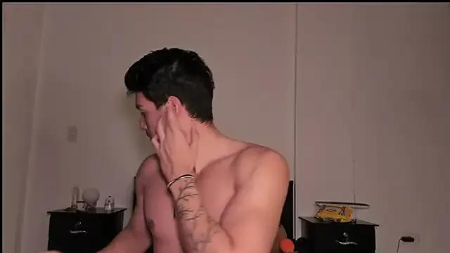 bbbeachboy from StripChat