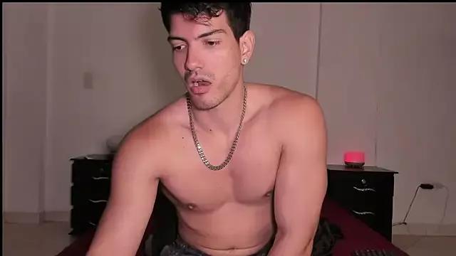 bbbeachboy from StripChat