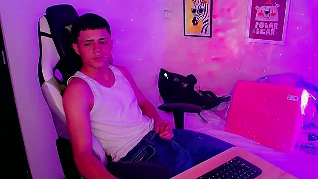 bby_santi from StripChat